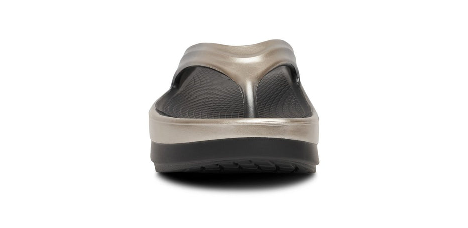 OOFOS Women's OOmega Luxe Recovery Sandal - Latte Fade – oofos.co.uk