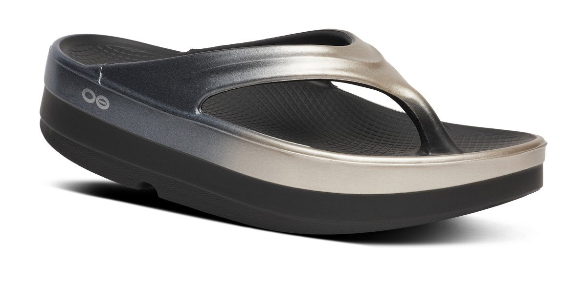 OOFOS Women's OOmega Luxe Recovery Sandal - Latte Fade – oofos.co.uk