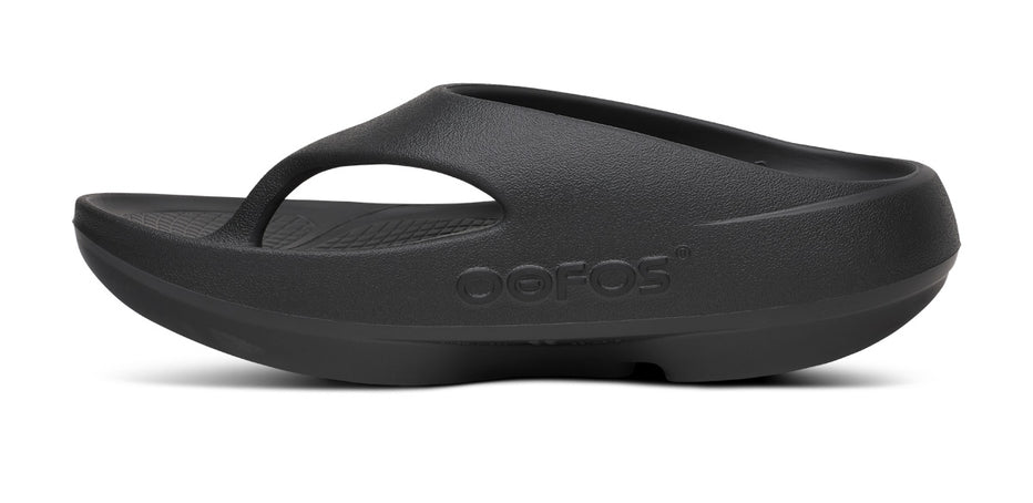 靴 OOFOS OOriginal PLUS - Black OOFOS Men's OOriginal PLUS Recovery Sandal - Black – oofos.co.uk