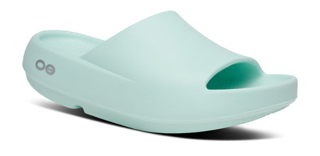 OOFOS Women's OOmega OOahh Luxe Recovery Slide Sandal - Latte